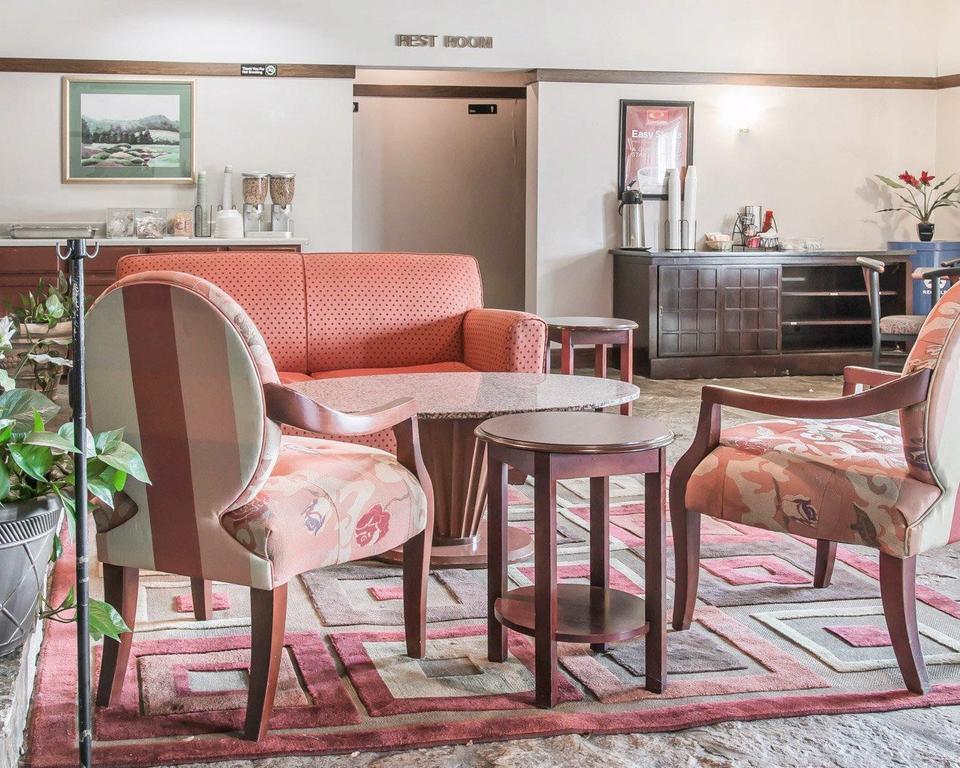 Econo Lodge Central 미들랜드 외부 사진